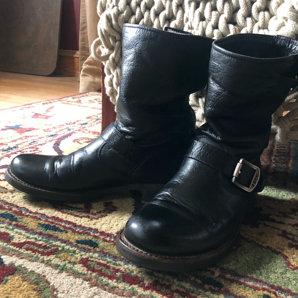 🍀FRYE Veronica short boot